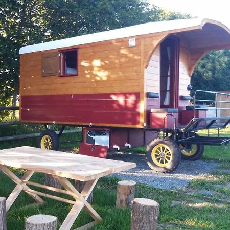 Veritable Roulotte Hippomobile "La Bailleul" Mentheville Εξωτερικό φωτογραφία