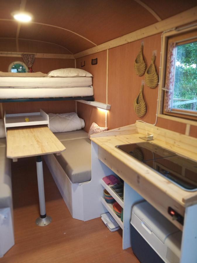 Veritable Roulotte Hippomobile "La Bailleul" Mentheville Εξωτερικό φωτογραφία
